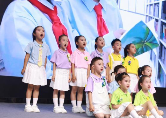 从“送书下乡”到“送法入校”：新教育童书馆年度大会在京举行