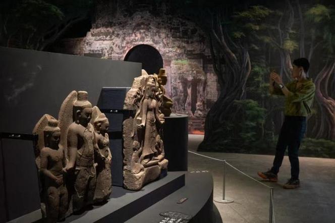 “吴哥·古代高棉的千年瑰宝”展在山西博物院开幕：136件柬埔寨文物首次大规模亮相山西