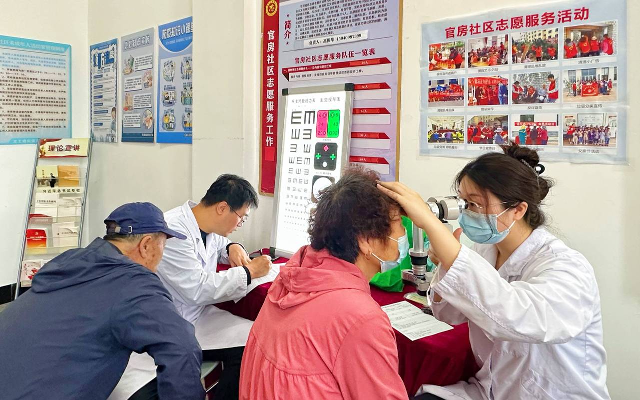 上海第一人民医院“爱眼集市”义诊迎全国爱眼日：虹口松江两院区同步，服务全年龄段眼健康